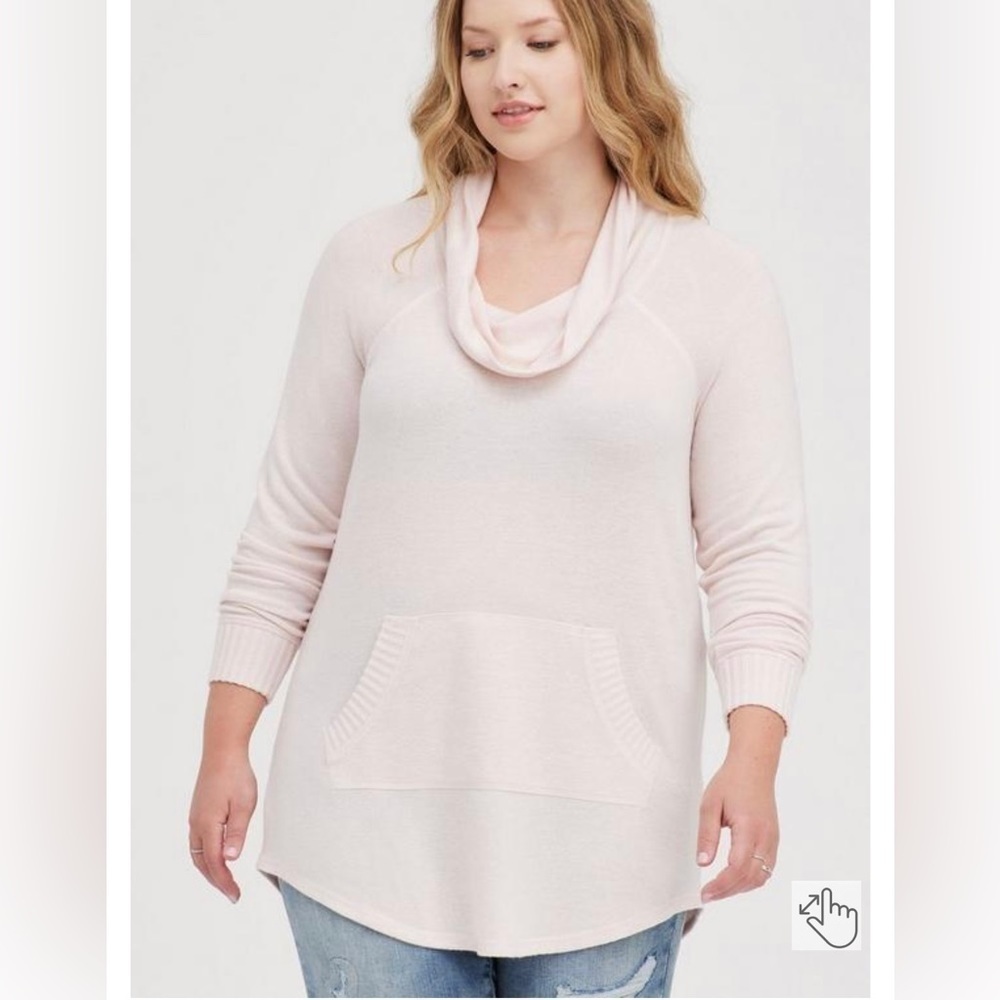 TORRID SUPER SOFT PLUSH COWL NECK TUNIC Size M